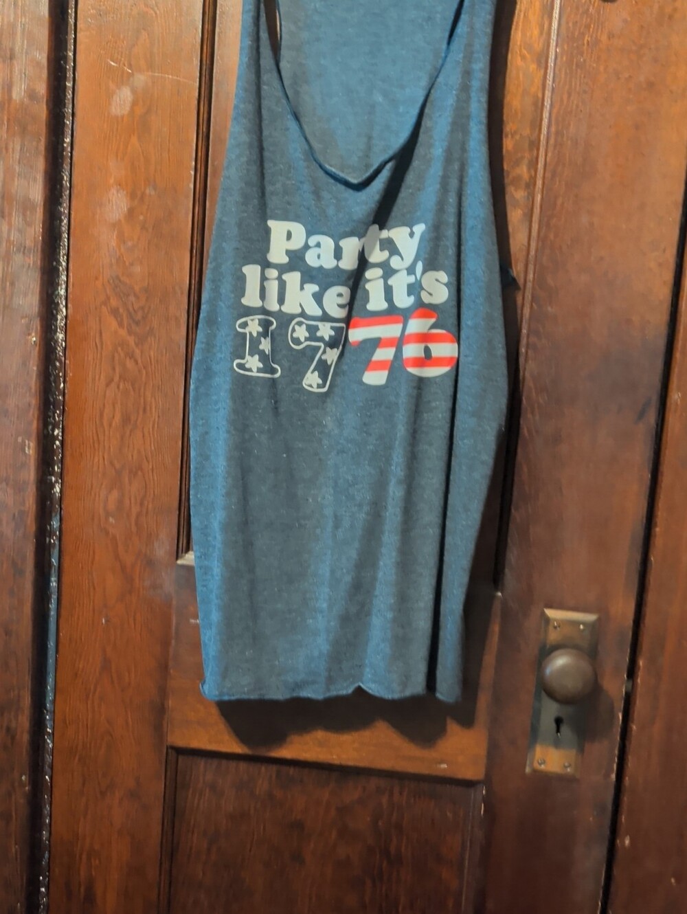 Amazon Blue Graphic Tank Top with Patriotic '76' Print